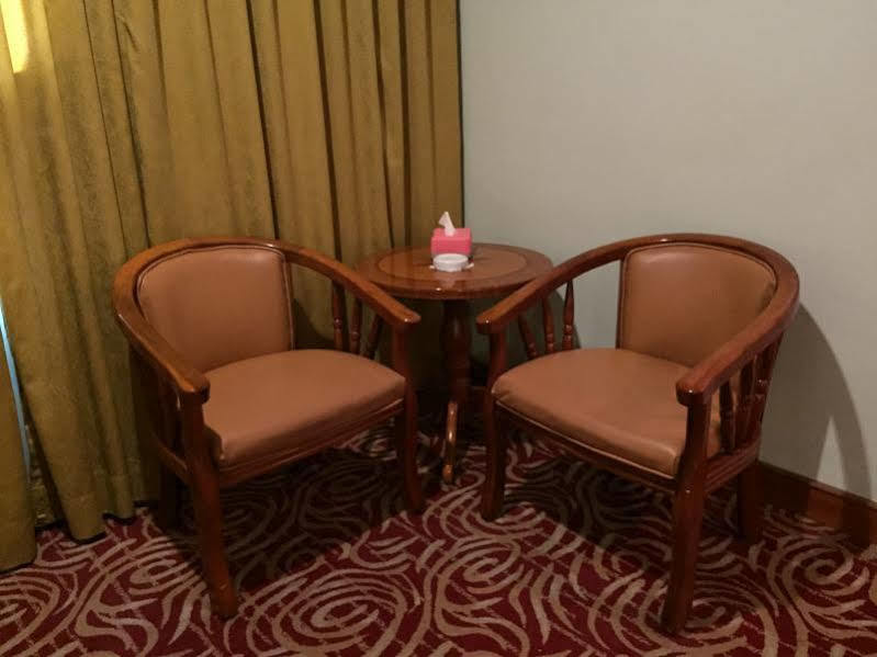 Utama Hotel Batam Exterior photo