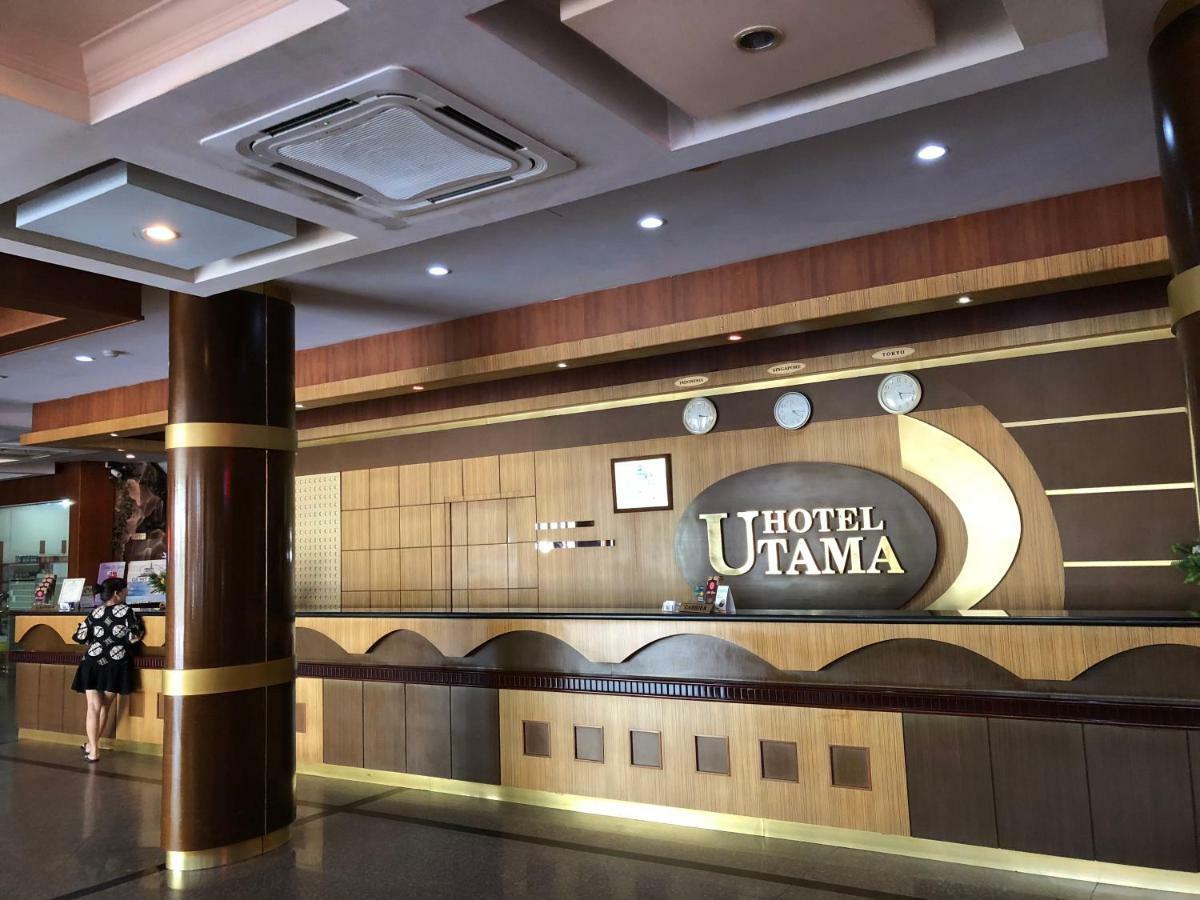 Utama Hotel Batam Exterior photo
